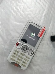 Sony Ericsson Sony Ericcson Walkman W810i – White (Unlocked) Cellular Phone