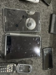 Lot Assorted Verizon iPhones Untested electronics pads phones flip flop