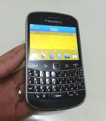 BLACKBERRY BOLD 9900 – 8GB – Black+ (UNLOCKED) + ON SALE !!!
