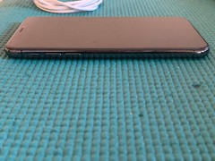 Apple iPhone X – 64GB – Space Gray (Unlocked) A1865 (CDMA + GSM)