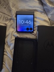 Motorola Razr Foldable Smartphone Black Android Mobile Phone Stylish Design