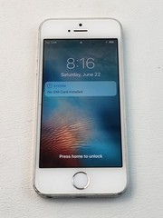 Apple iPhone SE – Model A1662- White/Space Gray – *No AC/SIM*- USED – LOCKED