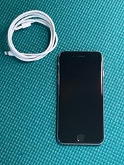 Apple iPhone 6 – 16GB – Space Gray Unlocked A1586