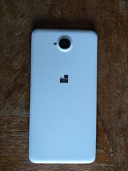 Microsoft Lumia 650 – White Smartphone – 16GB Internal Memory