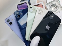 Apple iPhone 12 – (Unlocked) 64GB/128GB/256GB 6.1″ – All colors – Smartphone
