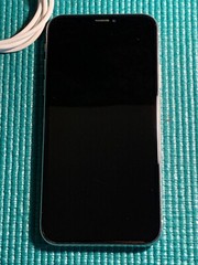 Apple iPhone X – 256GB – Silver (Unlocked) A1865 (CDMA + GSM)