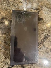 Solana Saga Web3 Smartphone (Unclaimed $BONK Included) – NEW SEALED IN BOX