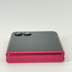 Motorola Razr Ultra (2025) Pink 1TB Unlocked – Good Condition