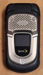 Kyocera DuraXT E4277 – Black and Silver ( Sprint ) Cellular Flip Phone – Boxed