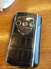 Vertu Constellation – 32 GB Alligator (Unlocked)