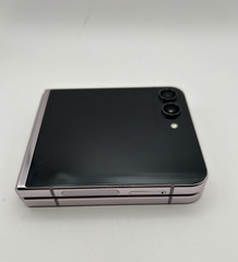 Samsung Galaxy Z FLIP 5 -5G 512GB SM-F731U1 – FACTORY UNLOCKED – See Pictures
