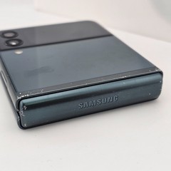 Samsung Galaxy Z Flip 3 SM-F711U – Unlocked 128GB Green *HEAVY WEAR*