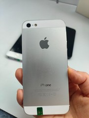 Original Apple iPhone 5 – Unlocked 16 GB 32 GB – Black Silver Gold iOS 10