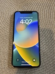 Apple iPhone Xs 256GB Good Condition