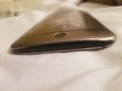 HTC One M8 – 32GB Gunmetal Gray (Verizon)the front camera does not work