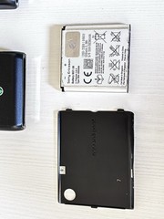 Lot of x2 Walkman W995 Phones with M2 Memory Chips: Read Description!!
