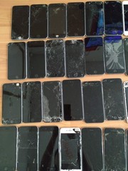 Lot of 60 Apple iPhone 6 or 6s 16GB or 32GB for parts