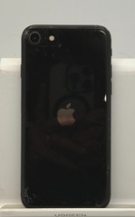 Apple iphone SE A2275 (MHF83LL/A) 64GB – CRACKED SCREEN – Unlocked