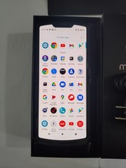 Motorola Moto Razr (2019) 128GB ( Factory Unlocked) – Noir Black ESIM