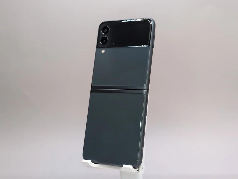 Unlocked Samsung Galaxy Z Flip3 5G SM-F711U 128GB SmartPhone OPEN BOX Green US