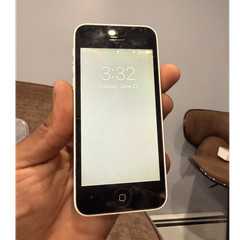 Apple iPhone 5c 8GB White A1532 iOS 4in GSM 8MP Wi-Fi Bluetooth Parts