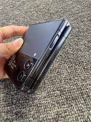 Unlocked – Samsung Galaxy Z Flip4 5G SM-F721U1 128GB Graphite -Black OPEN BOX A+
