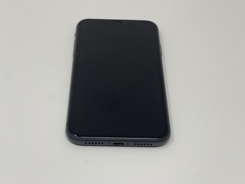 Apple iPhone 11 128GB Unlocked Black A2111 MWLE2LL/A Good