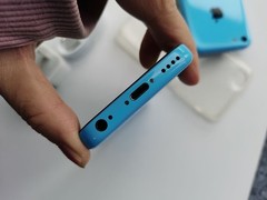 Original Apple iPhone 5c (Unlocked) NEW BATTERY – 8 GB / 16 GB / 32GB – Blue US