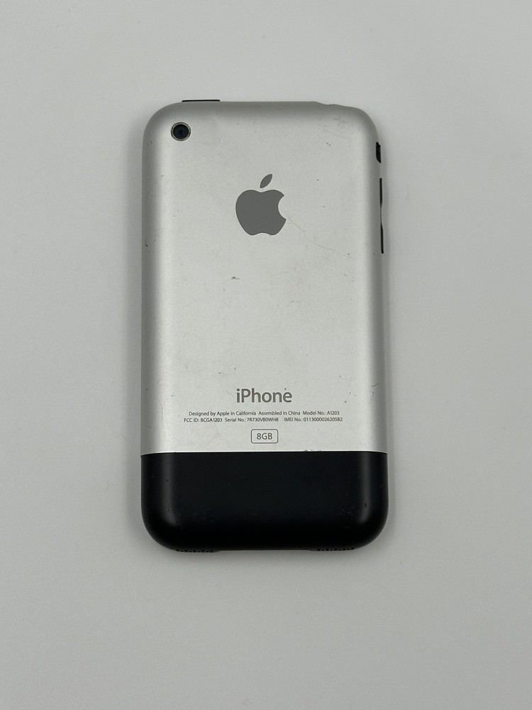iOS 1.0 Apple iPhone 1st Generation – 8GB – Black A1203 (GSM) 2G