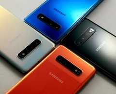 Samsung Galaxy S10 5G SM-G977B 512GB Black Fully Unlocked Smartphone -Open Box-