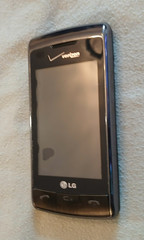 LG, EnV 3 / enV3 VX9200 3G Phone, Blue, QWERTY Keyboard, Very Good Cond.