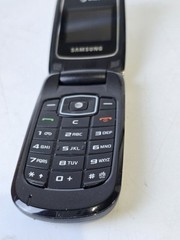 Samsung SGH-A107 – Silver and Black ( AT&T ) Cellular Flip Phone