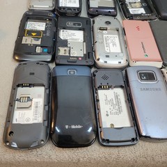 Lot of 20 Vintage Cell Phones Blackberry LG HTC Sony Ericsson Parts Untested