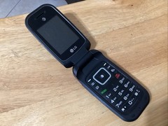 LG True B470 – Black and Gray ( AT&T ) Cellular GSM Flip Phone