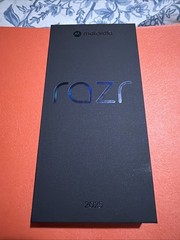 Motorola PB880009US Razr 2025 256GB 6.9″ Folding Smartphone