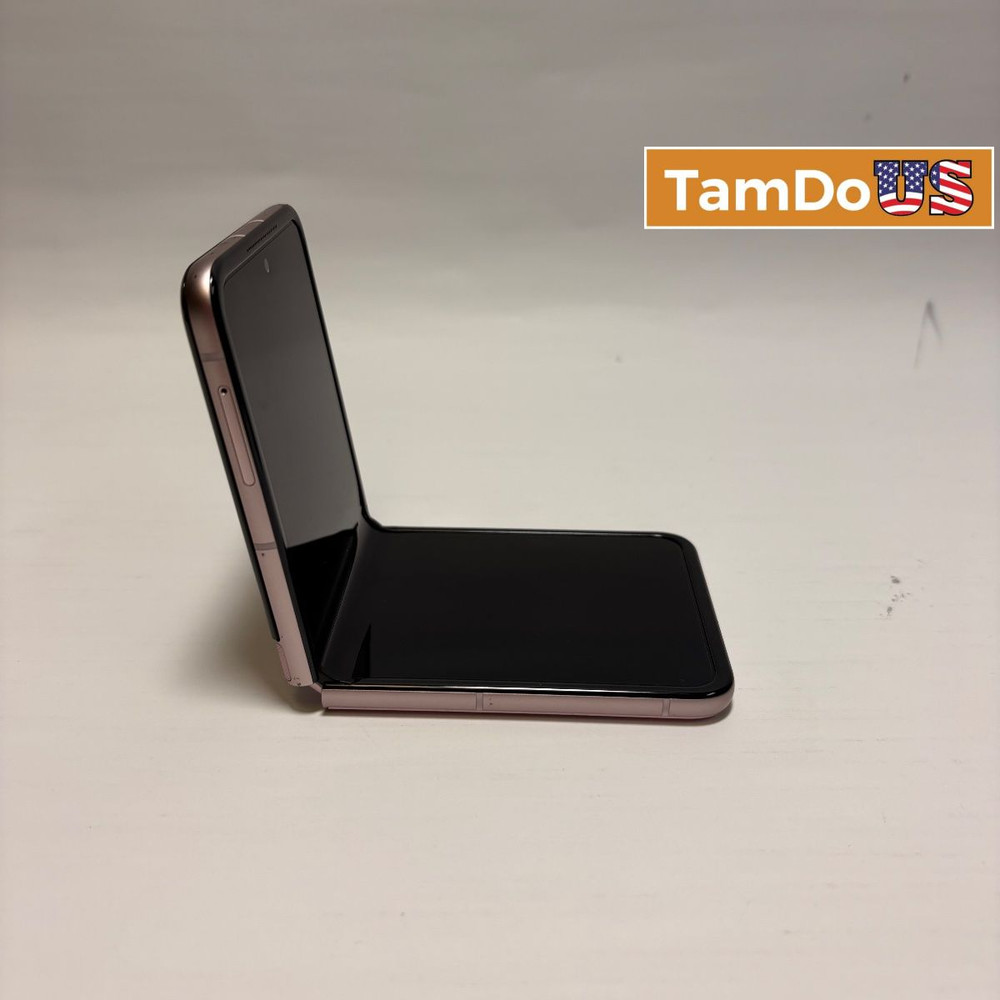 Motorola Razr 5G 2024, 6.9″ Foldable, 256GB, Pink, Cricket Wireless Locked