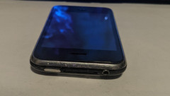 Apple iPhone 3GS (A1303) – Black (AT&T) See Below
