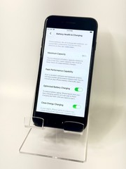 iPhone SE 2nd Gen 64GB Unlocked • Gray • Fair • 90-100% Battery • Free Shipping