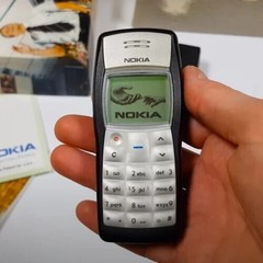 Nokia 1100 2G Classic Unlocked GSM 900/1800MHz cellphone +1 Year WARRANTY