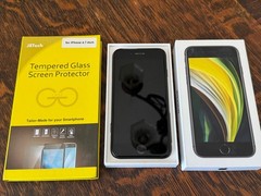Apple iPhone SE 2nd Gen 128GB Black A2275 MHFC3LL/A w/ 2 Screen Protectors