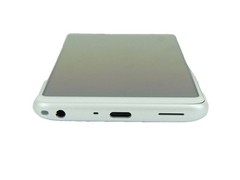 Fujitsu Arrows Be3 F-02L 32GB White Sim-free Docomo Version From Japan