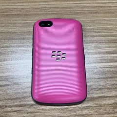 BlackBerry 9720 3G WIFI Black/Pink 5MP Camera FM Radio GPS Cellphone Unlocked