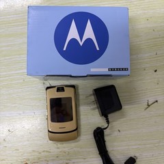 Unlocked Motorola RAZR V3i Dolce Gabbana Gold GSM Flip Bluetooth Mobile Phone