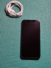 Apple iPhone XS – 64GB – Space Gray (Unlocked) A1920 (CDMA + GSM)