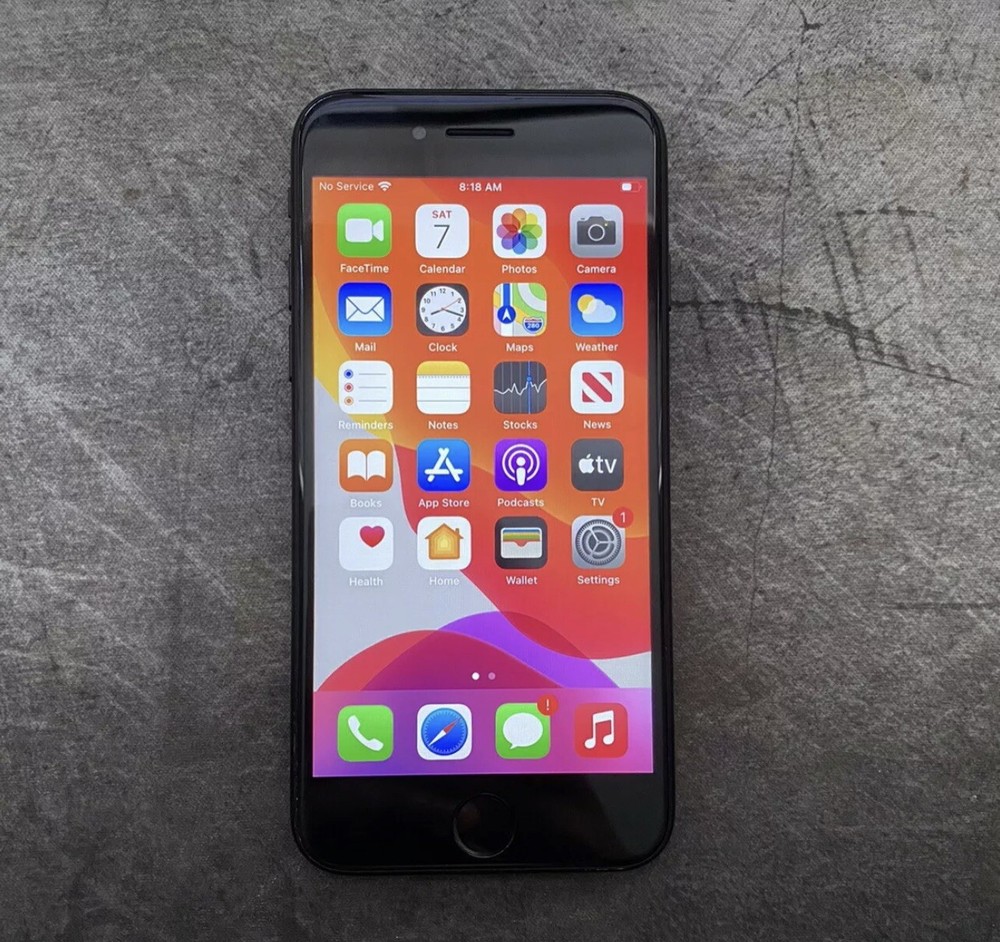 Apple iPhone 7 – 128GB – Black (Unlocked) A1660 (CDMA + GSM)
