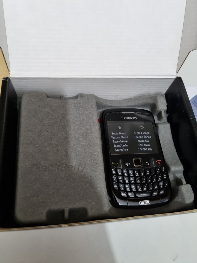 Blackberry curve 8520 Black Brand New Old Stock