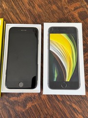 Apple iPhone SE 2nd Gen 128GB Black A2275 MHFC3LL/A w/ 2 Screen Protectors