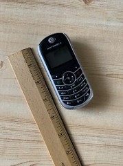 Motorola C series C139 – Black and Silver ( TracFone ) Cellular Phone