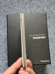 BlackBerry Passport Q30 (SQW100-1) 32GB+3GB 4G Unlocked Smartphone-Three colors
