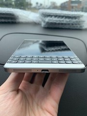 BLACKBERRY PASSPORT Q30 -Sliver Edition -32GB (Unlocked) + VERY RARE– !!
